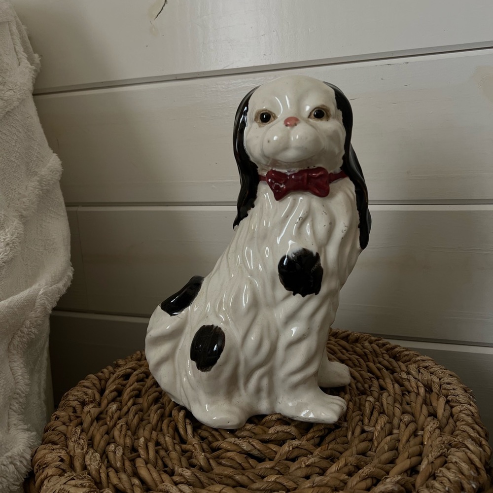 Vintage porcelain cavalier King Charles spaniel dog